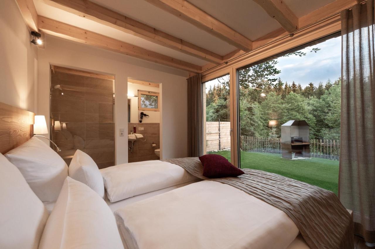 Forstgut - Premium Waldchalets Und Lodge Suiten Реген Екстериор снимка