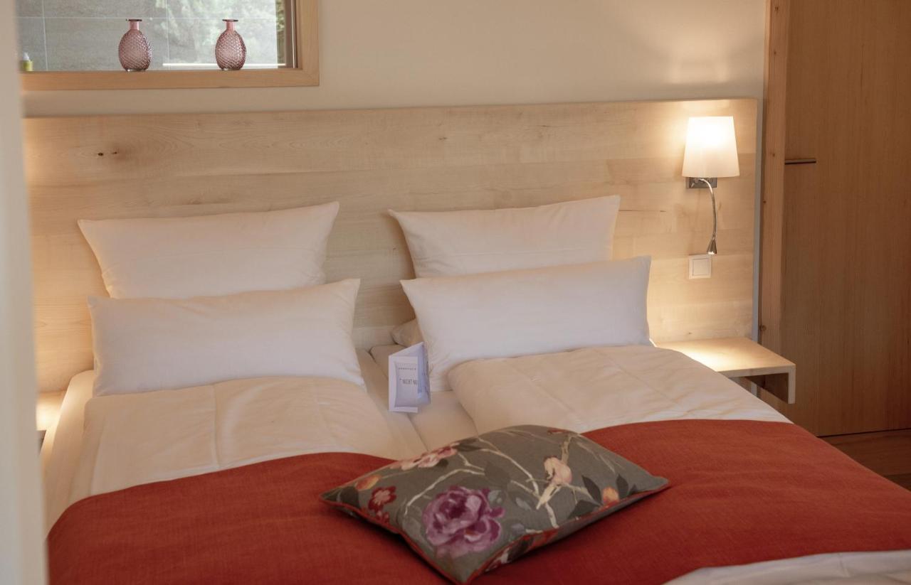 Forstgut - Premium Waldchalets Und Lodge Suiten Реген Екстериор снимка