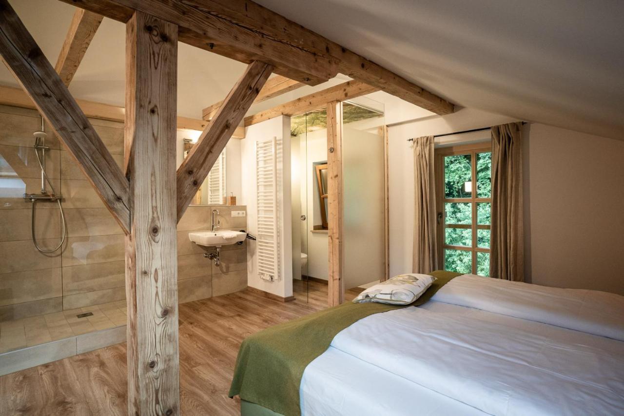 Forstgut - Premium Waldchalets Und Lodge Suiten Реген Екстериор снимка
