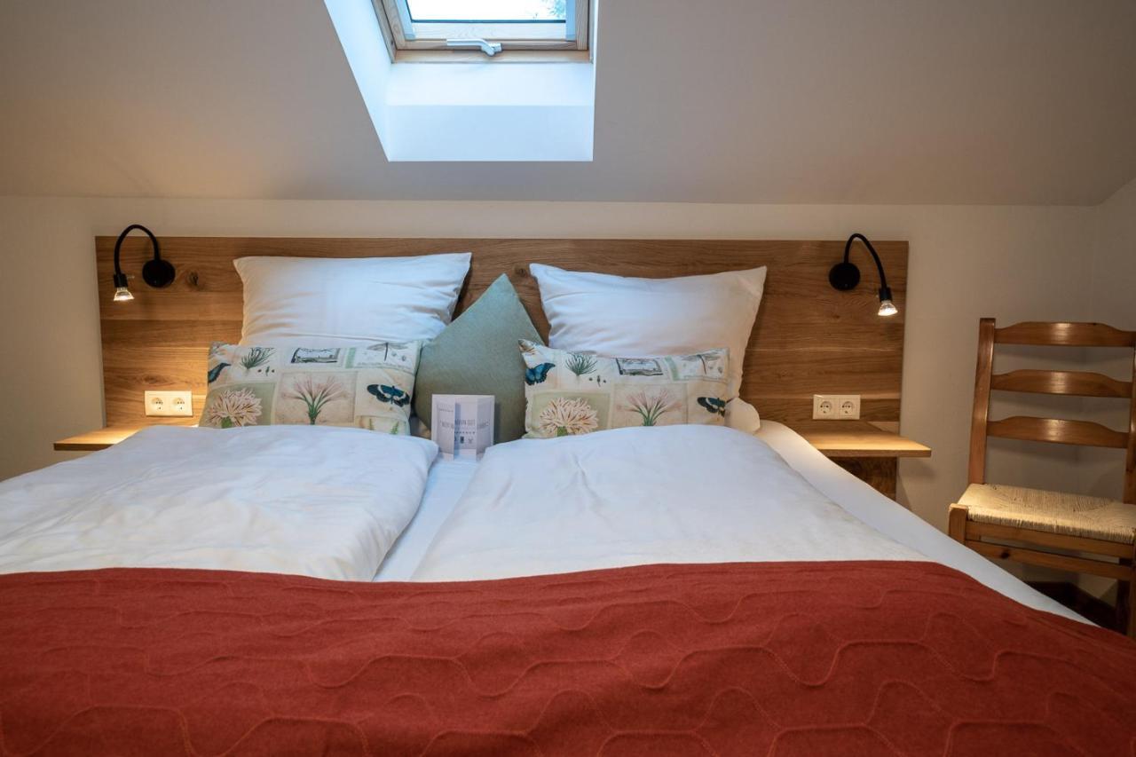Forstgut - Premium Waldchalets Und Lodge Suiten Реген Екстериор снимка